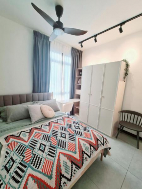 Cozy Modern Tiny Home 2R1B 10 mins to KLCC